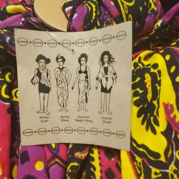 Sarong - Picture 2 of 3